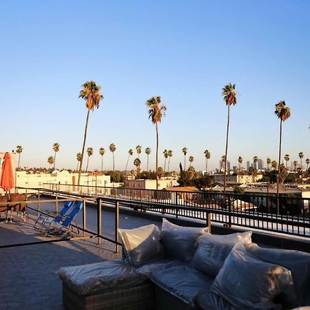 New Luxury Hollywood Sign View- Condo Los Angeles Exterior photo